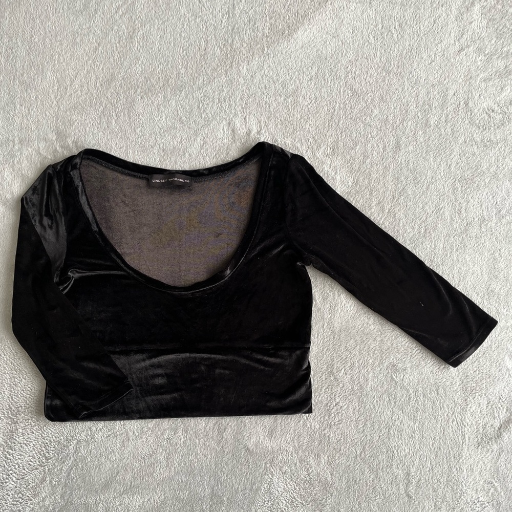 LINDSEY THORNBURG Black velvet 3/4 Sleeves Crop Tops size 4